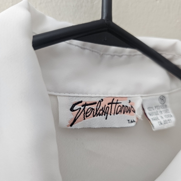 Vintage Embroidered Blouse - Picture 5 of 10